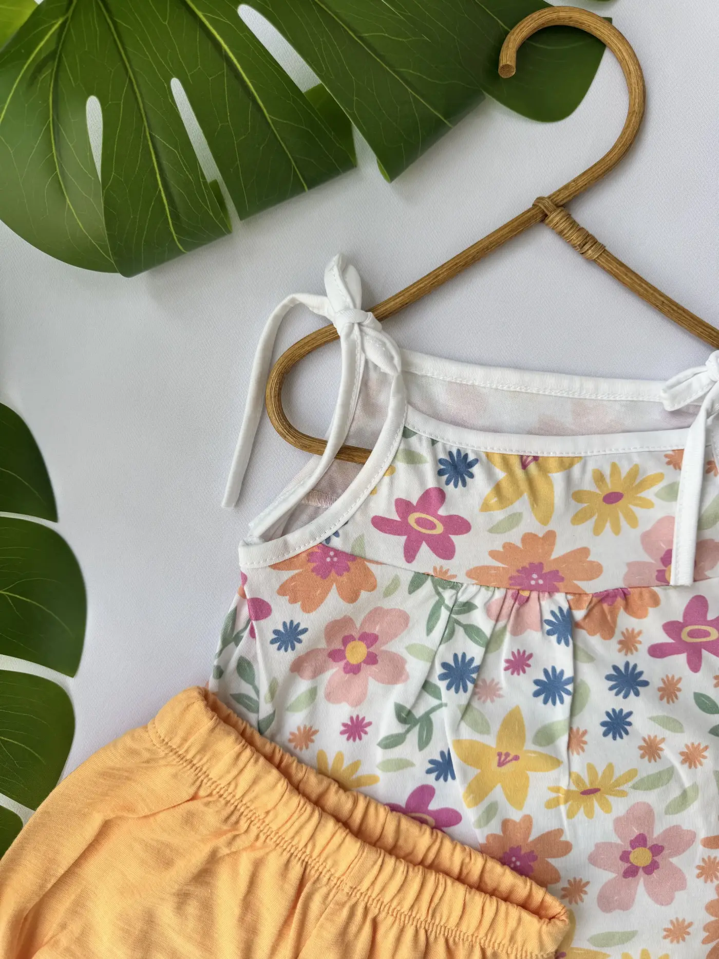 Çok Renkli Çiçekli Takım