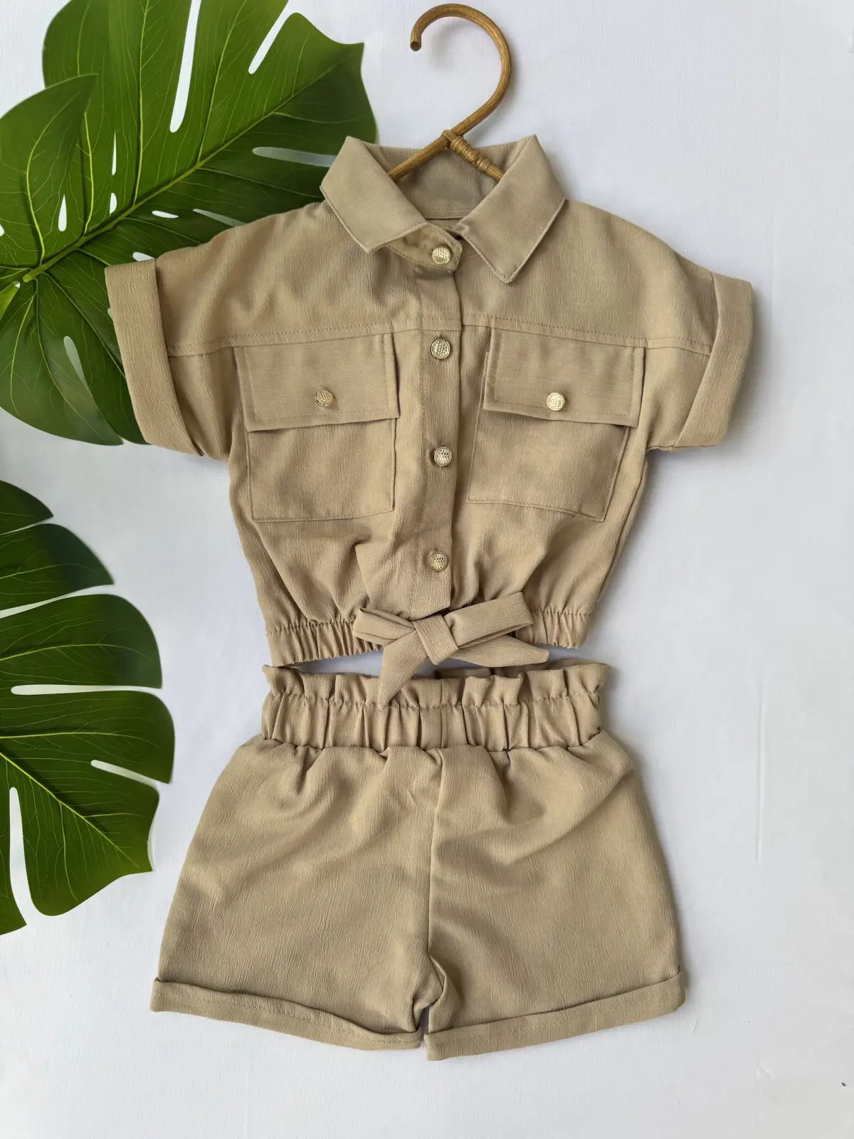 Kız Gömlekli Takım