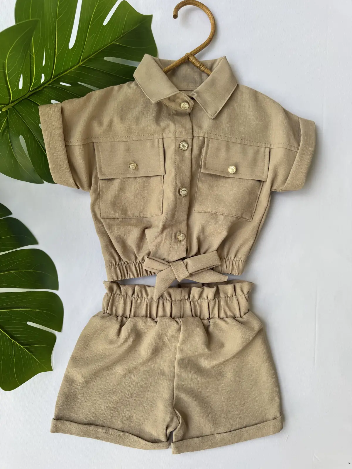 Kız Gömlekli Takım